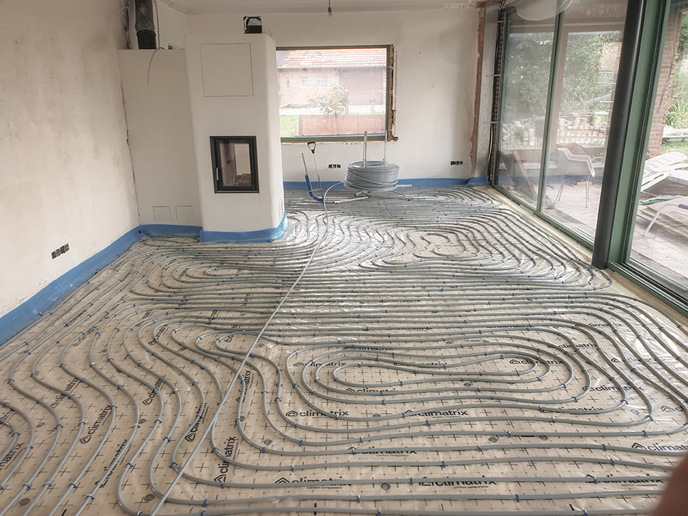Vloerverwarming in een renovatie: wat u moet weten over lage-temperatuursystemen