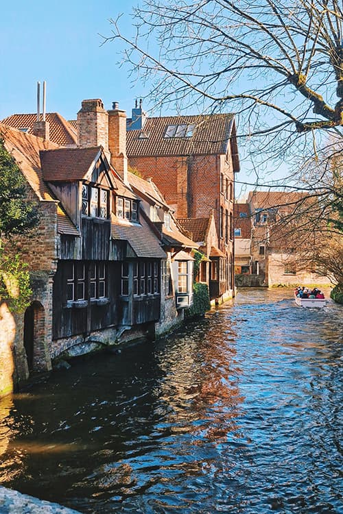 Renders installeert hybride verwarmingssystemen in Brugge